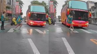 女學生暴衝過馬路險遭撞　畫面曝光
