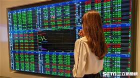 台股／股市／看盤／股票　示意圖（圖／記者戴玉翔攝影）