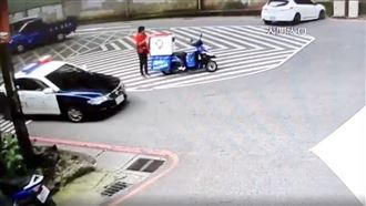 保大警毆屁孩前傳曝！外送員險被撞翻