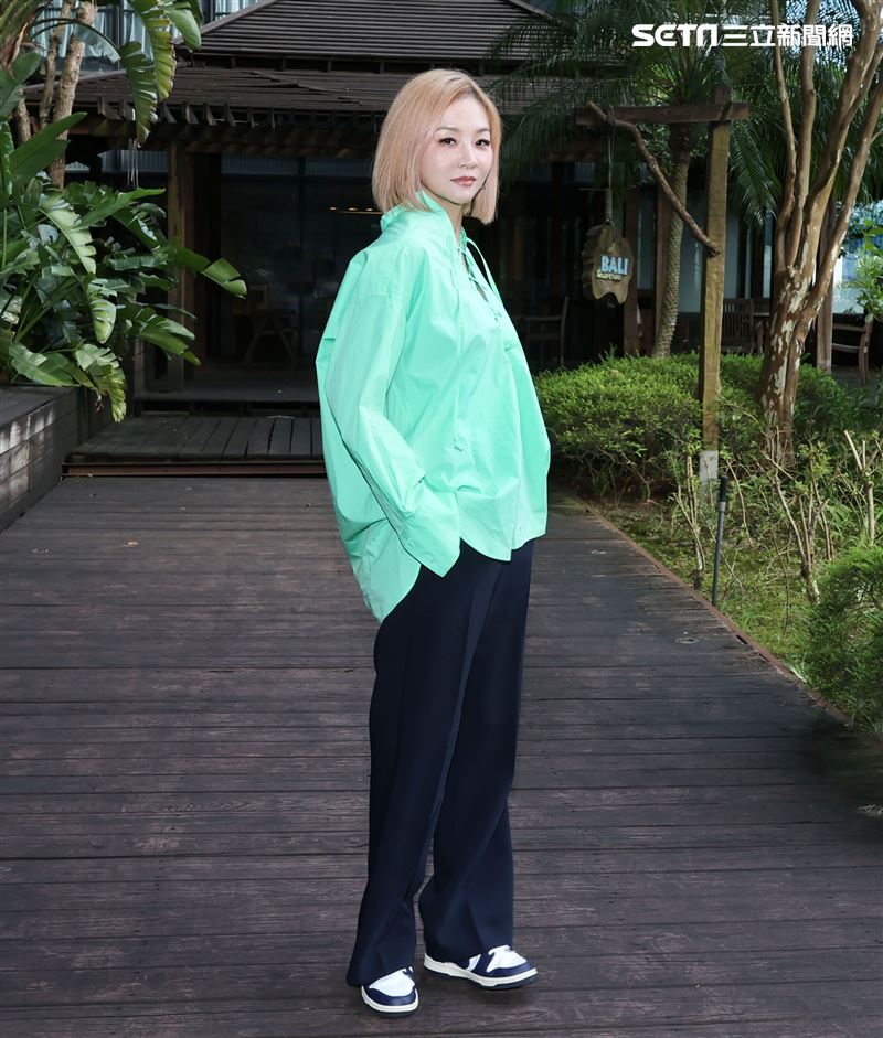 女模花花三立新聞網專訪。（記者邱榮吉/攝影）