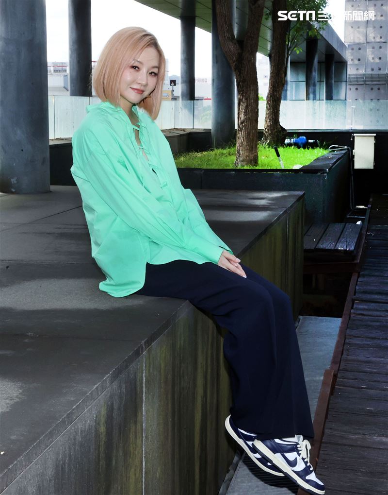 女模花花三立新聞網專訪。（記者邱榮吉/攝影）