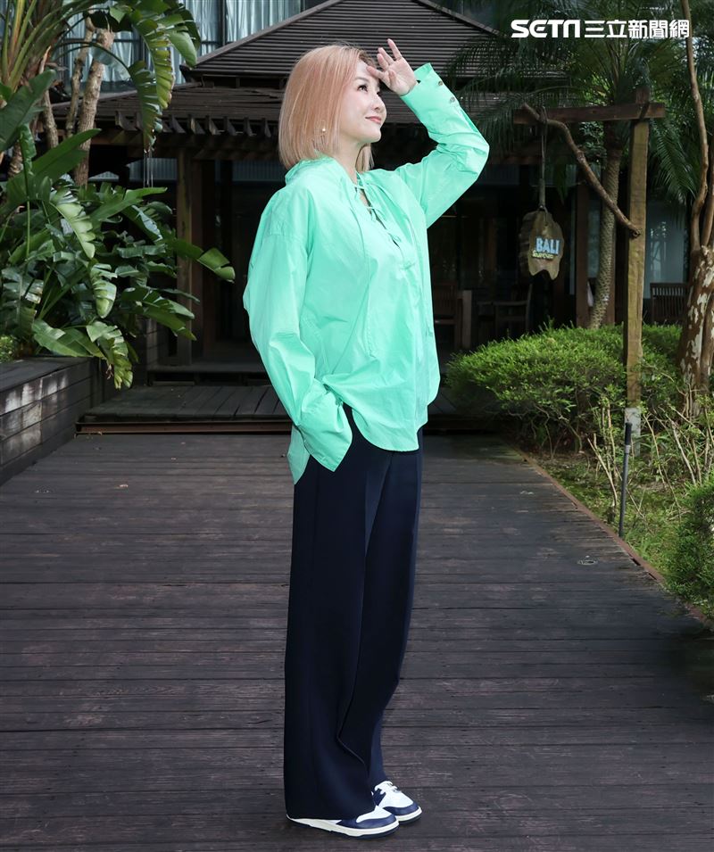 女模花花三立新聞網專訪。（記者邱榮吉/攝影）