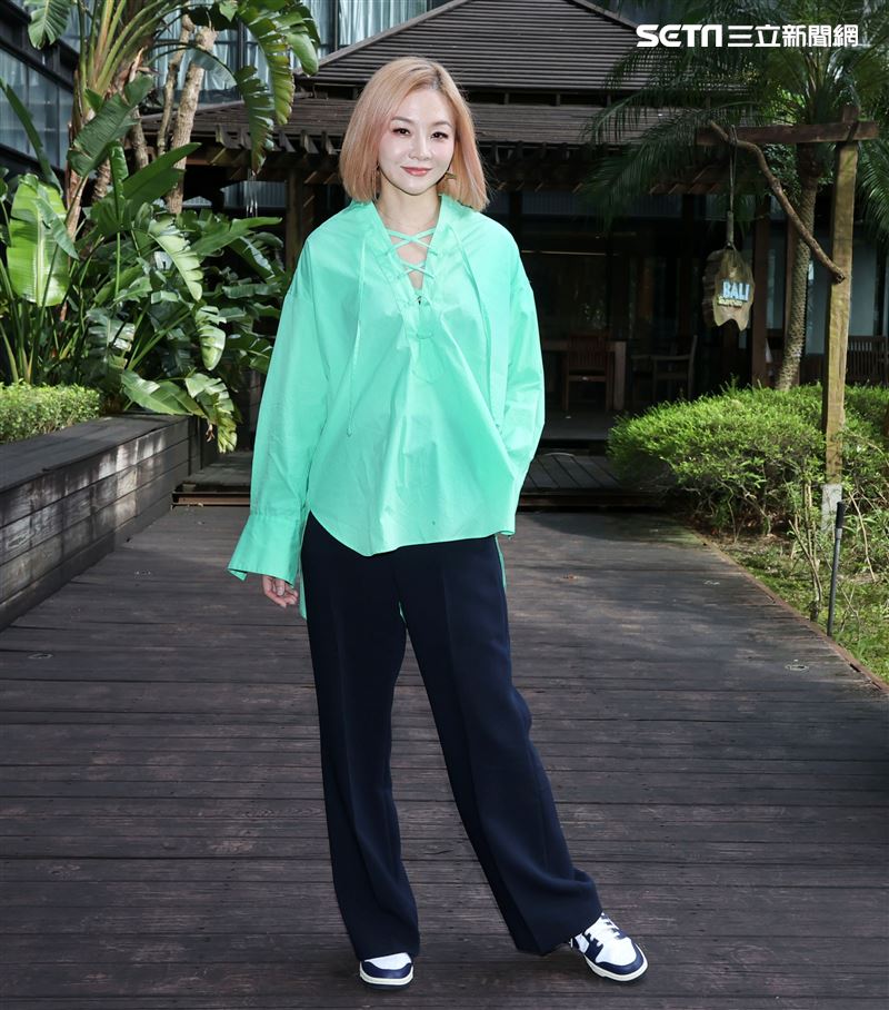 女模花花三立新聞網專訪。（記者邱榮吉/攝影）