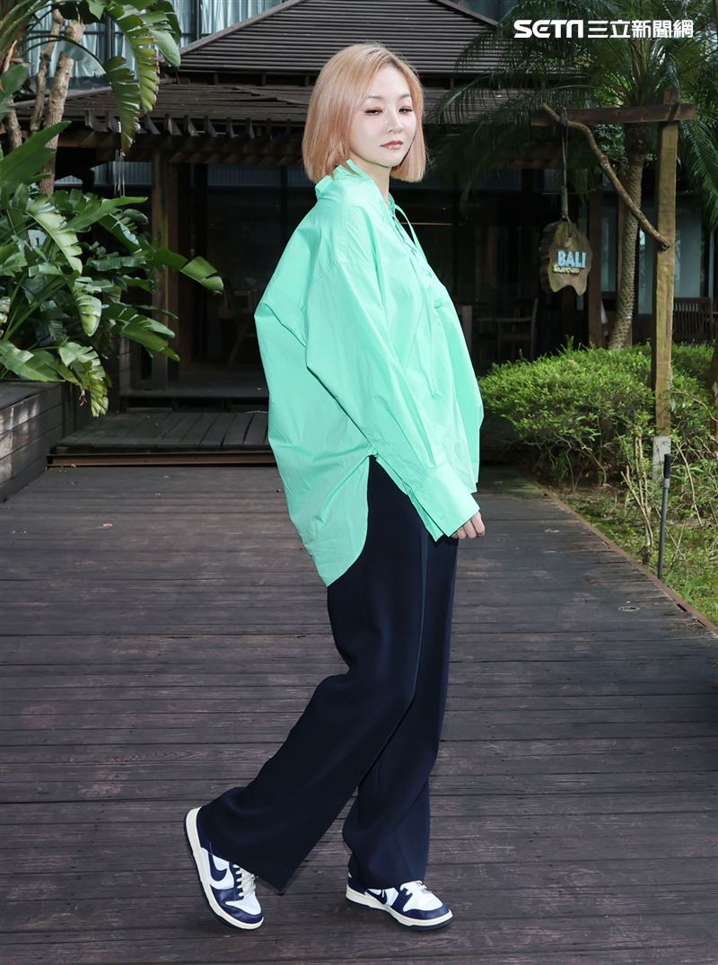 女模花花三立新聞網專訪。（記者邱榮吉/攝影）