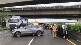 台南,國道1號,側翻,零件,追撞