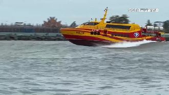 颱風不減出遊興致　東琉線海盜船再現