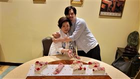 陳淑芳喜迎生日，飾演兒子的江常輝幫慶生。（圖／傳影提供）