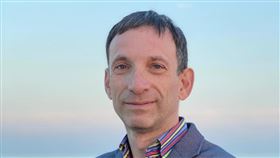 烏克蘭知名媒體人波尼科夫喊話，烏克蘭應該與台灣建立關係。(圖/翻攝自Vitaly Portnikov臉書)