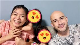 吳鳳一家。(圖/臉書)