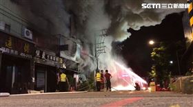 中壢鐵皮屋凌晨起火！火勢猛烈　6家禮儀公司被燒毀
