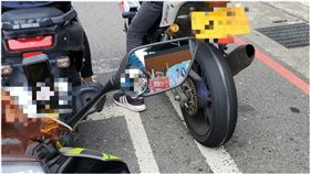 有重機車友輪胎磨到生命線。重機車友 ❘ 各區路況、天氣回報中心