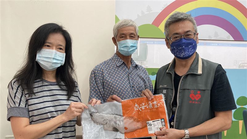 挺漁民！高雄捐血送石斑限量200尾