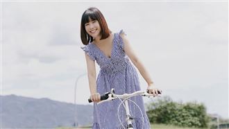 李佳穎爆祕婚又離婚　「無縫換愛」當闆娘