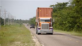 貨櫃車，大車，卡車。（圖／翻攝自pixabay）