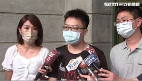 恩恩爸前往監察院