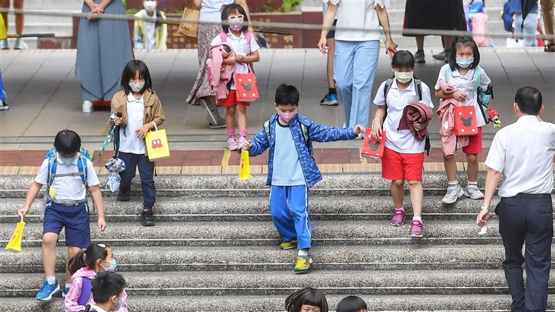 小五童遭師長逼波比跳　國賠金額出爐