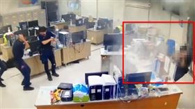 撒旦之母,炸彈,派出所,（圖／翻攝畫面）