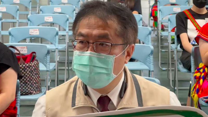 不忍了！黃偉哲遭爆索賄　嗆告謝龍介