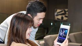 遠傳電信今（7）天下午發出新聞稿指出，再砸重金擴頻、擴充700MHz頻寬，擴頻優化完成後，室內網速平均提升高達22%。（圖／遠傳提供）