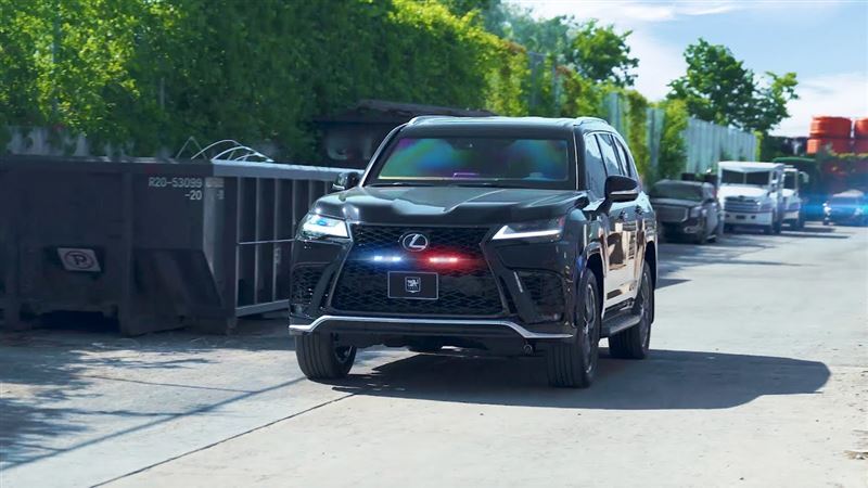 LEXUS最強休旅　能擋2顆手榴彈