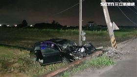 雲林水林鄉小客車自撞，駕駛送醫不治。（圖／民眾提供）