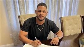 ▲Juan Lagares加盟SSG登陸者。（圖／取自SSG登陸者FB）