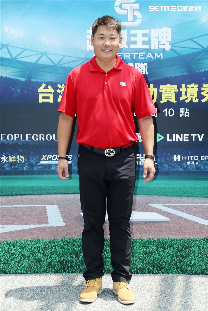 中職盜壘王黃甘霖出席體育實境秀「超級王牌棒球隊」首映會。（記者邱榮吉/攝影）