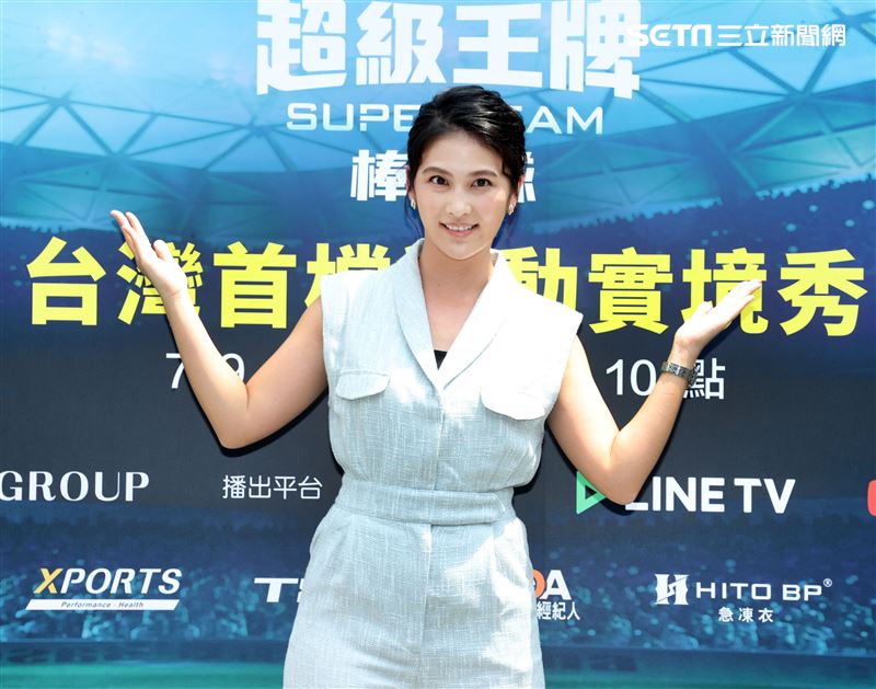 卓君澤（主播）出席體育實境秀「超級王牌棒球隊」首映會。（記者邱榮吉/攝影）