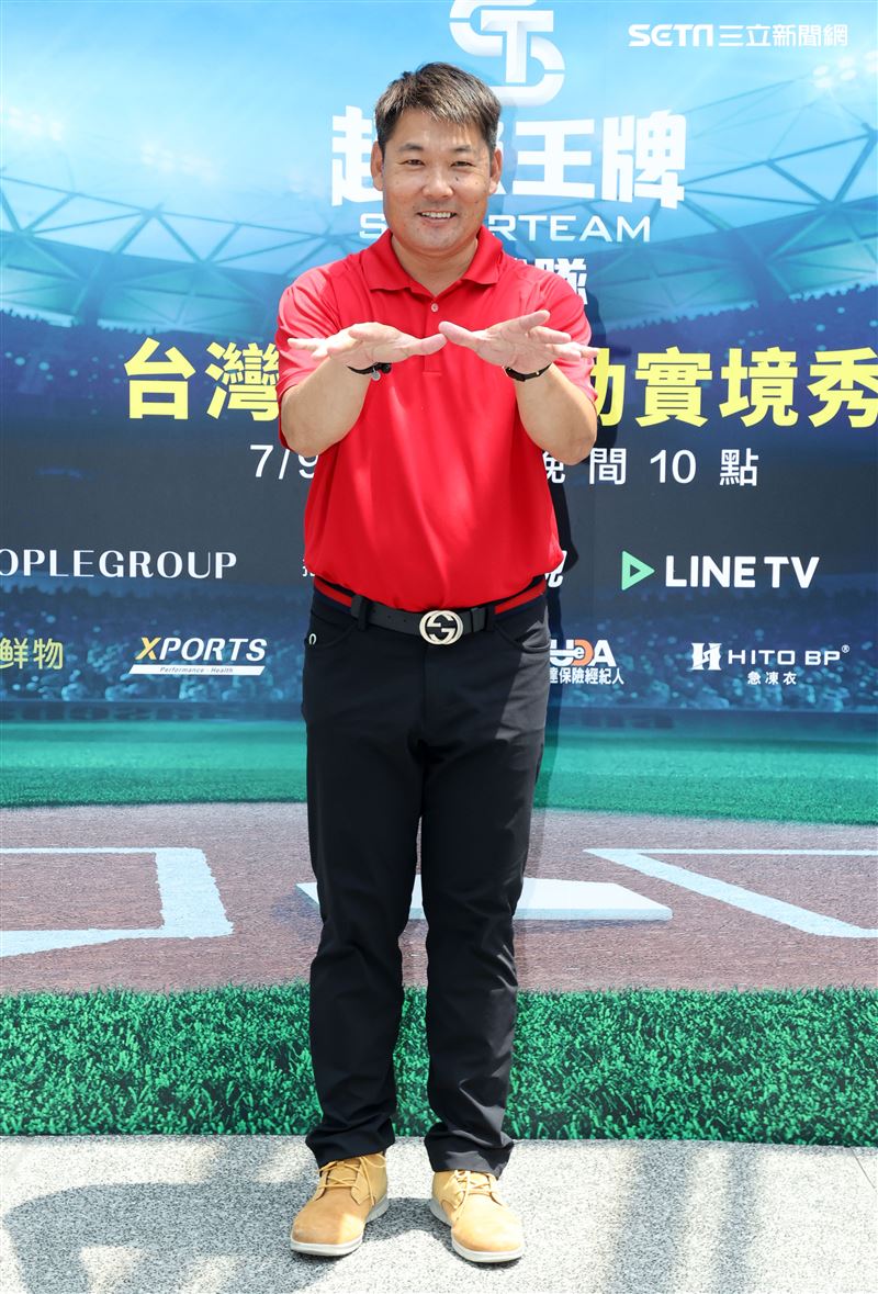 中職盜壘王黃甘霖出席體育實境秀「超級王牌棒球隊」首映會。（記者邱榮吉/攝影）
