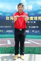 中職盜壘王黃甘霖出席體育實境秀「超級王牌棒球隊」首映會。（記者邱榮吉/攝影）