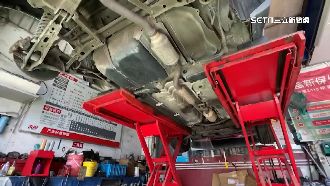 取車排氣管脫落　驚見觸媒轉換器遭竊