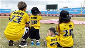 蔡阿嘎 二伯（圖／翻攝自蔡阿嘎IG）