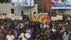 斯里蘭卡民眾抗議。（圖／AP／Newsflare授權）(鎖英國 中國)