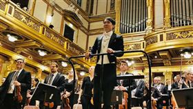 今年是中國與德國建交50週年，旅歐台灣指揮鮑恆毅受邀指揮其中一場慶祝活動，不過他以「中國不是我的國家、台灣人不適合參與」為由回絕。(鮑恆毅提供)