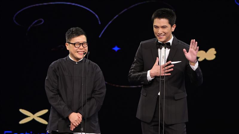 邱澤被討抱抱　遭虧老婆許瑋甯在台下