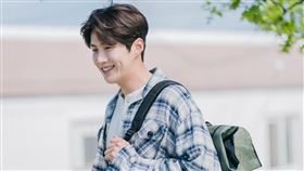 《海岸村恰恰恰》金宣虎。（圖／Netflix提供）