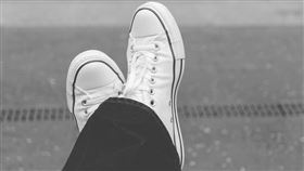 白鞋,帆布鞋,鞋子,白色鞋子。（圖／翻攝自Pixabay）