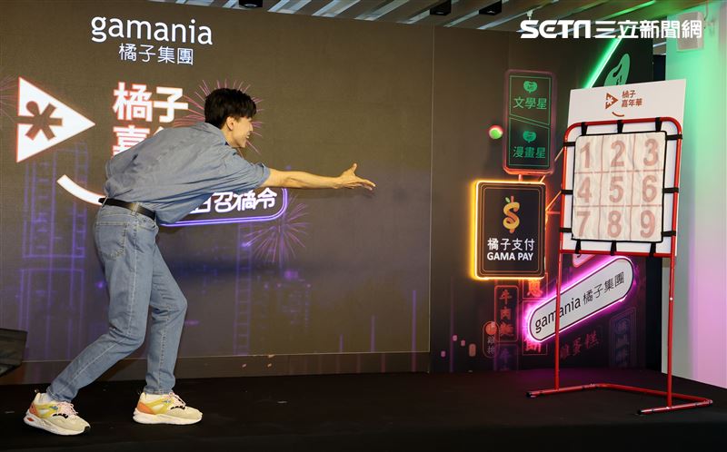 原子少年黃文廷出席橘子嘉年華記者會。（記者邱榮吉/攝影）