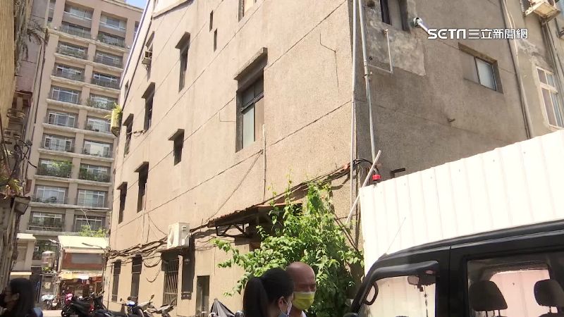 都更怕老屋倒塌　住戶牆面龜裂盼停工