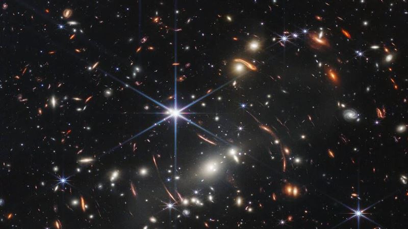 韋伯望遠鏡拍下　史上宇宙最深處照曝