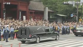 安倍晉三靈車巡禮。（圖／AP授權）