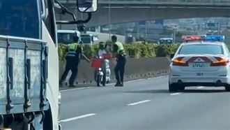 闖國道狂飆給警追　囂張女騎士身分曝