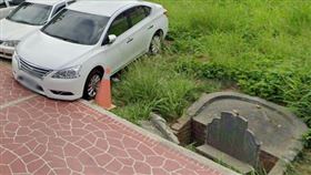 墓碑（圖／翻攝自Google地圖）