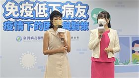 唐玲（左）之前罹患胃癌，咬牙撐過8次化療，近期又發現癌細胞轉移到卵巢，呼籲病友治療跟追蹤不能掉以輕心！（圖／記者簡浩正攝影）