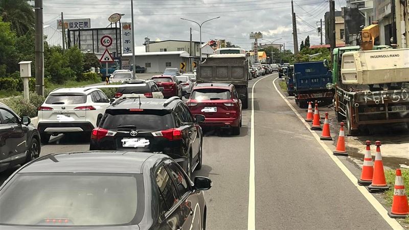 墾丁掀訂房潮　網友直擊台1線塞爆