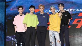 《原子少年》藍弟、李哲言、黃莑茗、唐立杰和呂植宇於演出前接受媒體訪問。（圖／記者楊澍攝影）