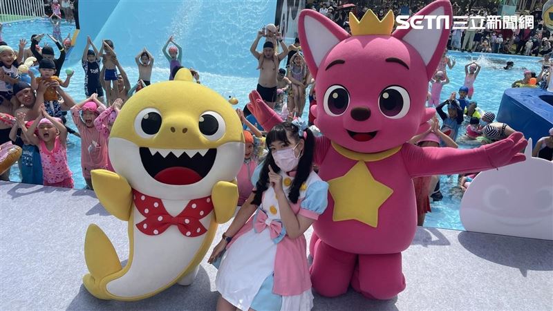 鯊魚寶寶現身頑皮水樂園！小朋友嗨翻
