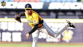 ▲中信兄弟左投魏碩成本季首勝。（圖／中信兄弟球團提供）