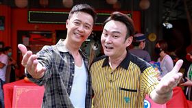 何豪傑,洪毛。（民視提供