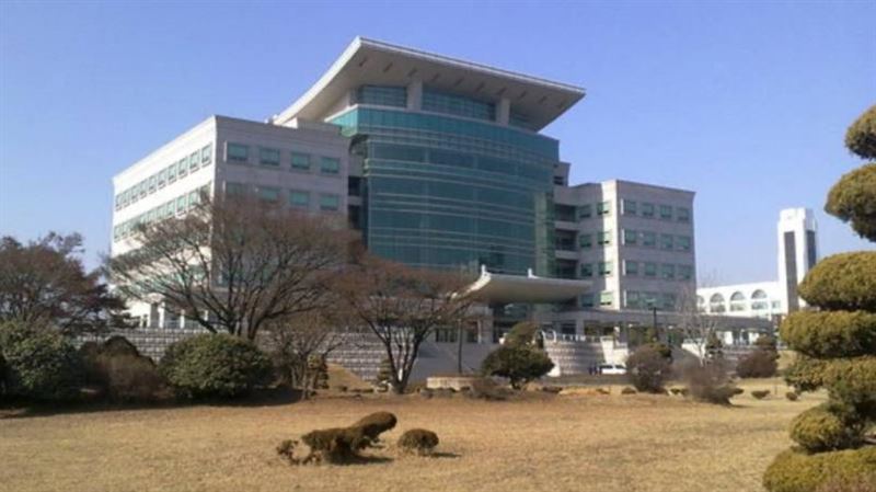 女大生遭性侵推下樓亡　男同學認罪了